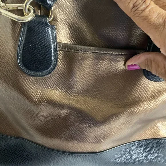 Coach Crossbody Bag - Picture 5 of 8